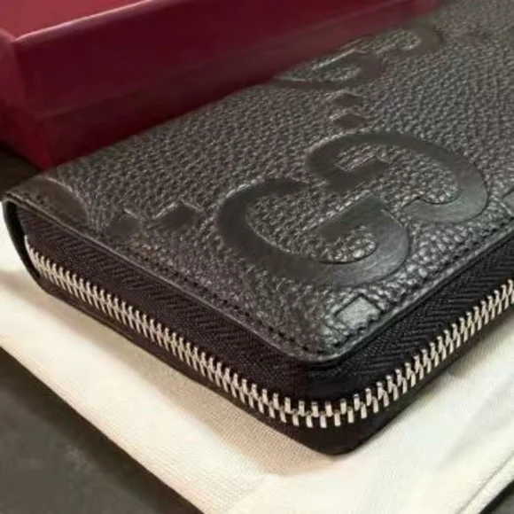 Gucci Black Embossed GG Leather Wallet - Picture 4 of 4
